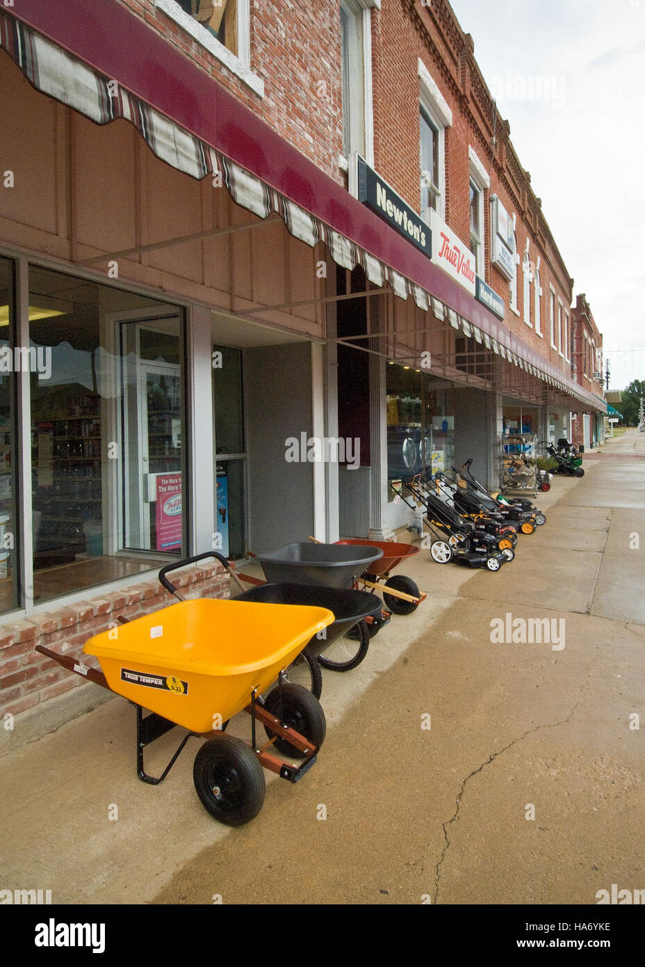 Cherryvale kansas main street hires stock photography and images Alamy