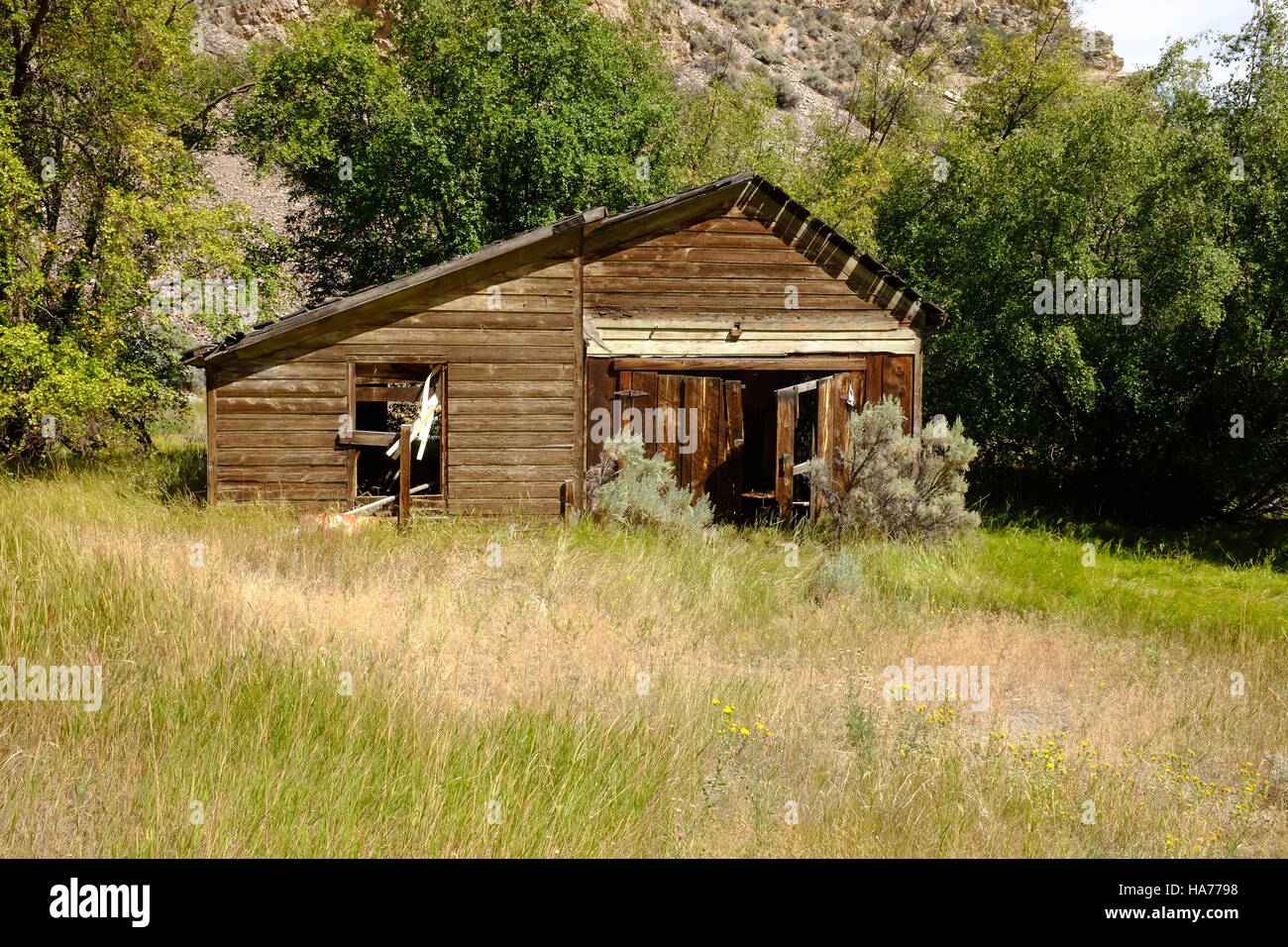 Old Cabins In The Idaho Mountains Stock Photo 126778548 Alamy