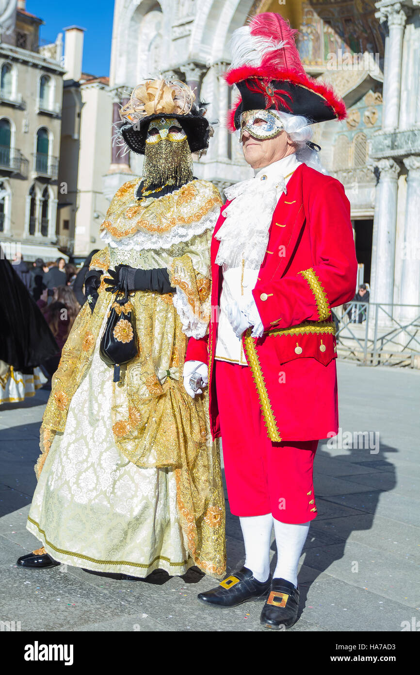 Costumes at venice carnival hi-res stock photography and images - Alamy