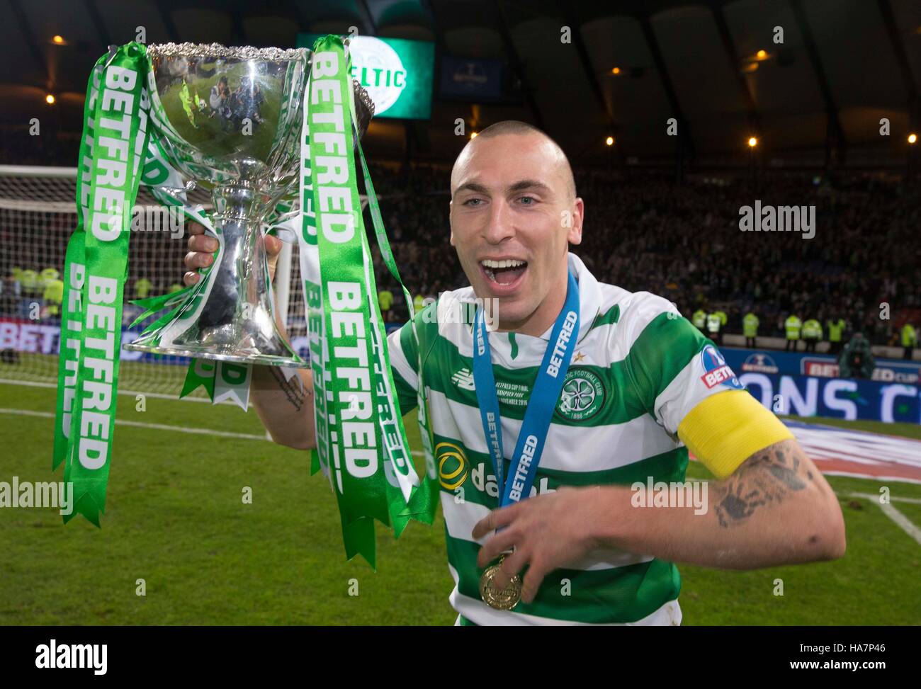 Celtic's Scott Brown celebrates winning the Scottish League Cup Final