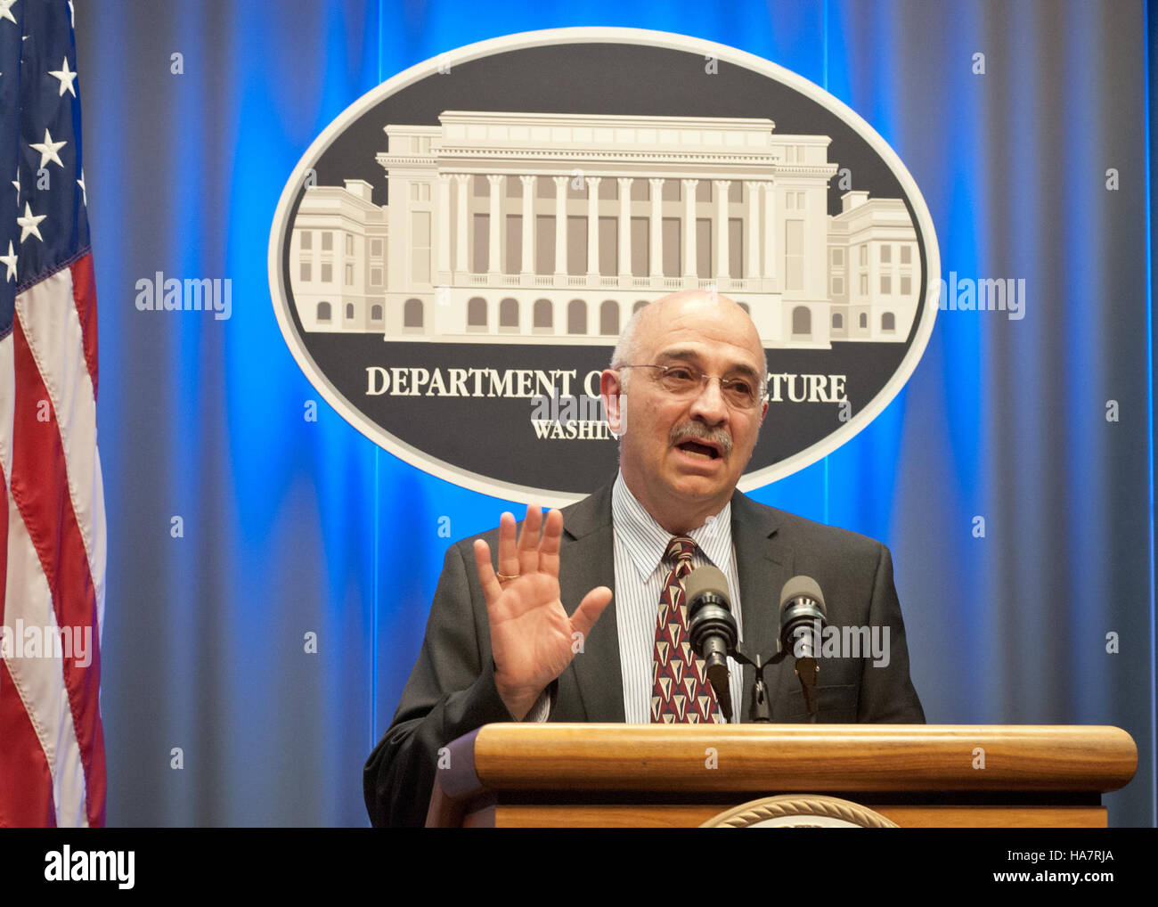 The USDA's On-Farm Food Safety Project works to improve food safety ...