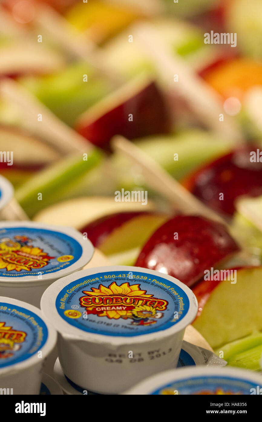 The Food and Nutrition Service (FNS) of the USDA promotes healthier ...