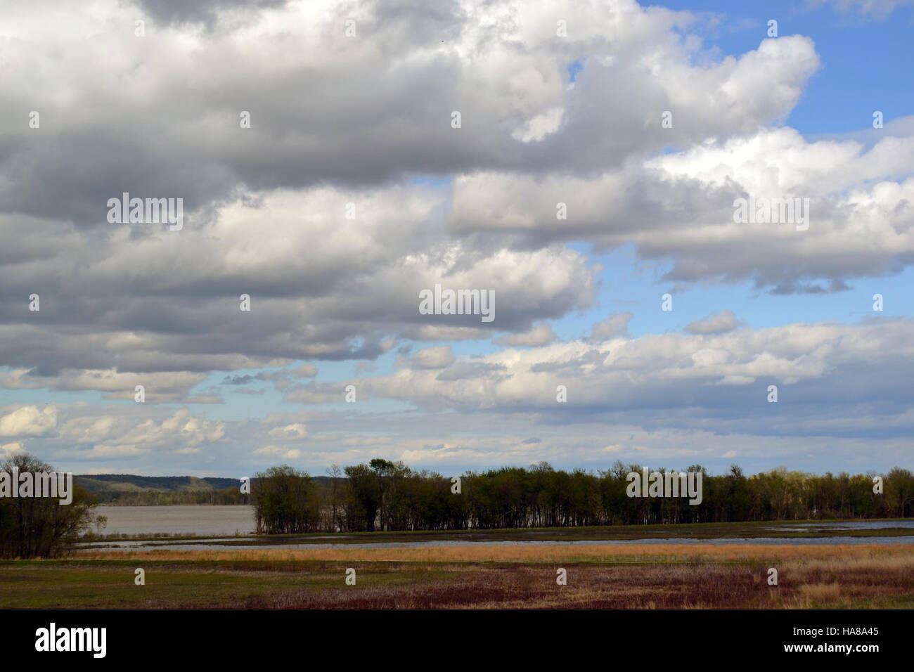 Two Rivers National Wildlife Refuge in Illinois is dedicated to ...