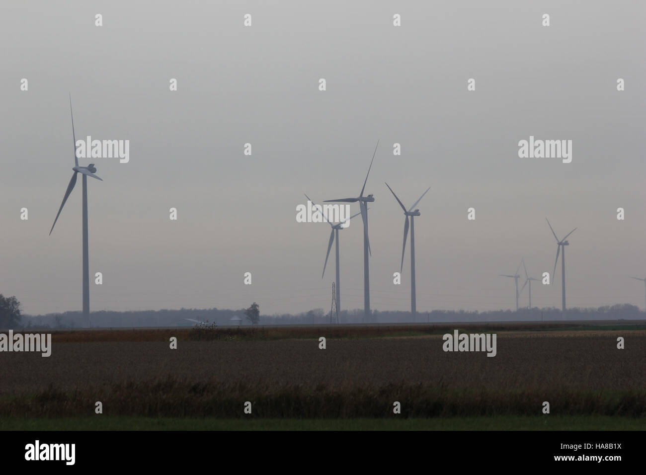usfwsmidwest 15698987019 Timber Road II Wind Farm Stock Photo Alamy