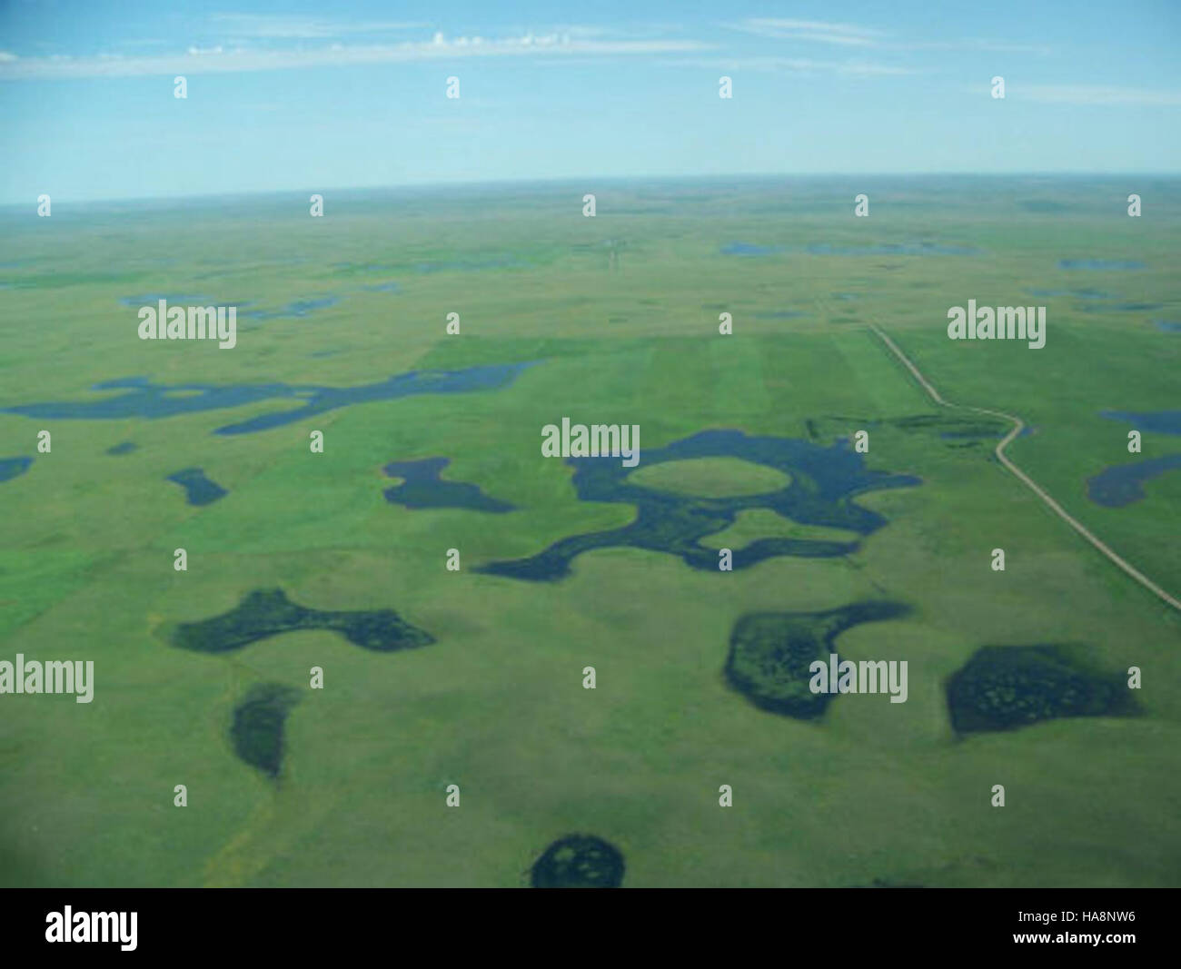 usfwsmtnprairie 12819767085 Prairie Potholes Stock Photo - Alamy