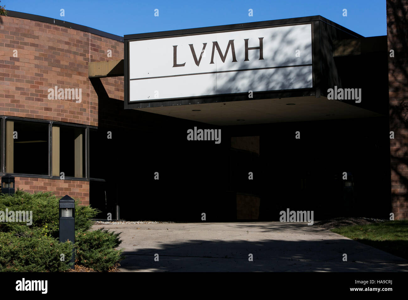 1,292 Lvmh Images, Stock Photos, 3D objects, & Vectors