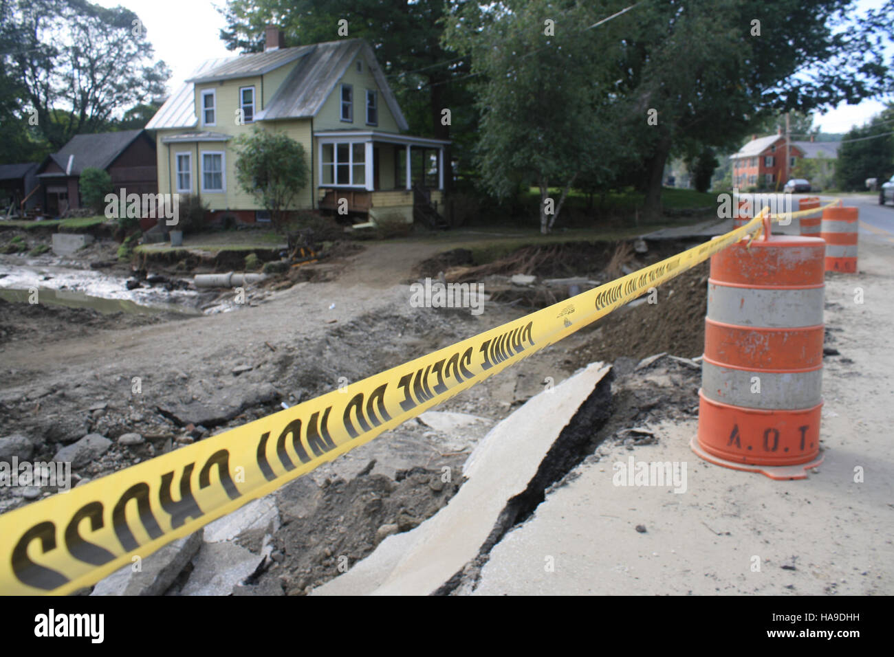 usfwsnortheast 6106080399 Hurricane Irene damage to road, homes in ...