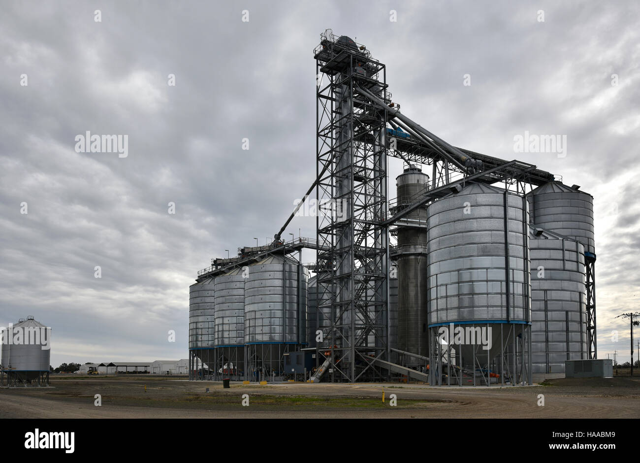 Grain silos new south wales hi-res stock photography and images - Alamy