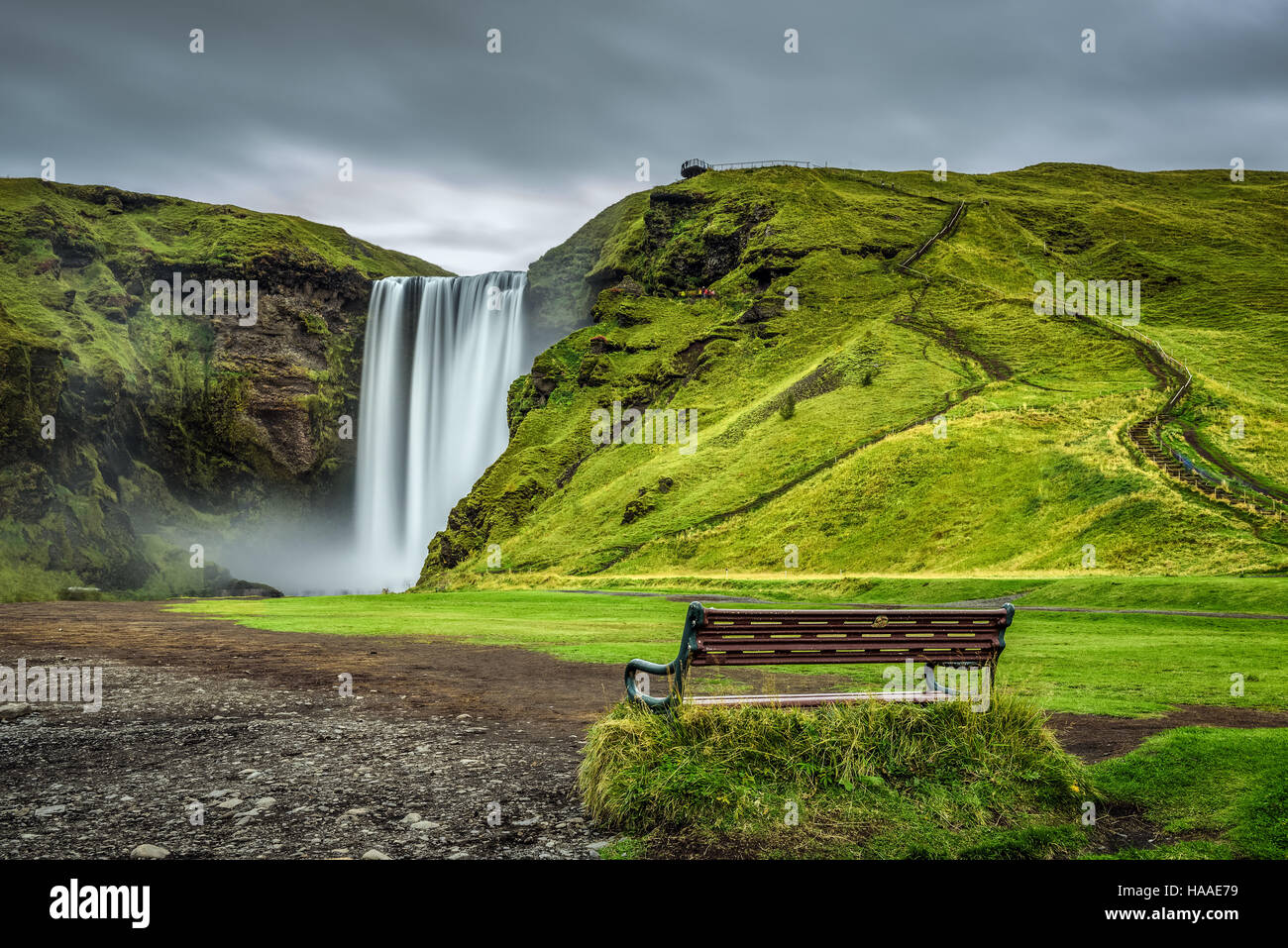 林祐介写真集　PicturesqueWinterLandscape•KARHU Green landscape Wallpaper 4K, Mountain, Fog, Trees, Forest