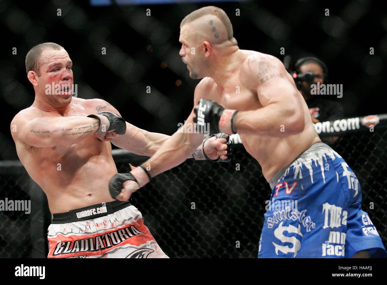 Chuck Liddell, right, fights Wanderlei Silva during UFC 79 at the