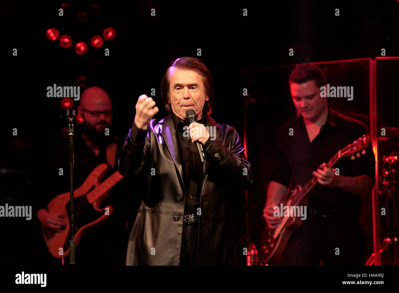 Concert of the singer Raphael in the room Joy Eslava of Madrid Stock Photo