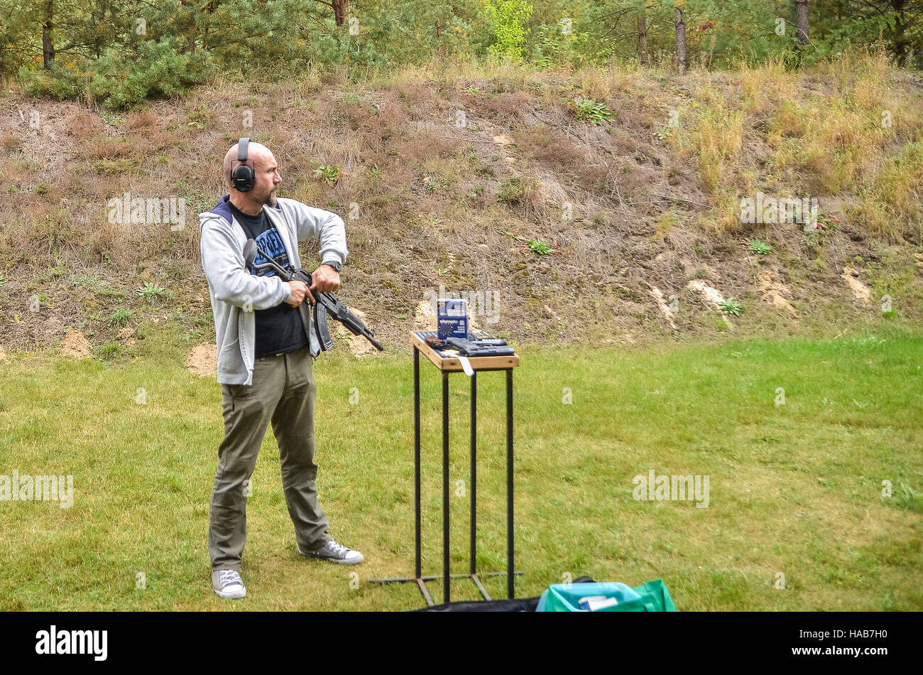 Ak47 shooting range hires stock photography and images Alamy