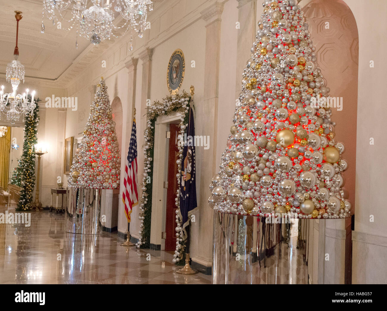 the 2016 white house christmas decorations are previewed for the press at the white house in - White House Christmas Decorations 2016 the 2016 white house christmas decorations are previewed for the press at the white house in - White House Christmas Decorations 2016