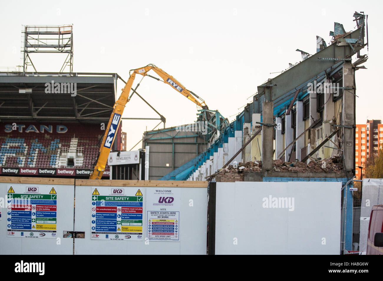 Former boleyn ground stadium hires stock photography and images Alamy