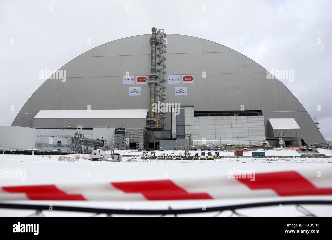 Chernobyl, Ukraine. 29th Nov, 2016. A general view shows a New Safe ...