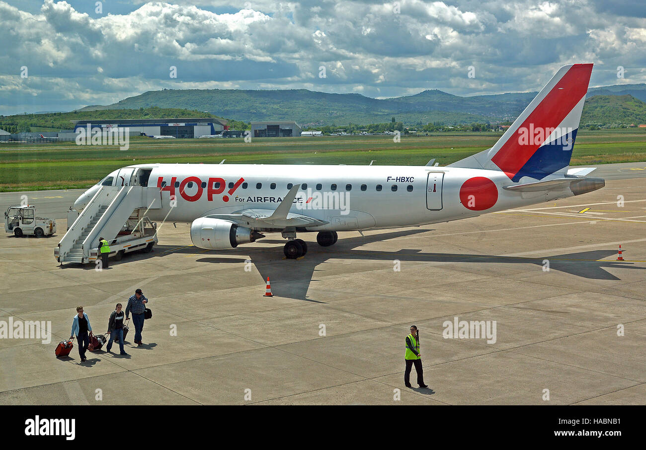 Embraer ERJ-170STD airplane of Hop for Air France Clermont-Ferrand airport  Stock Photo - Alamy