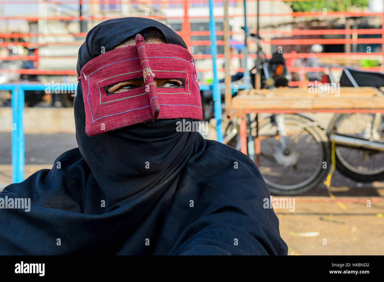 Bandari woman, Iran Stock Photo - Alamy