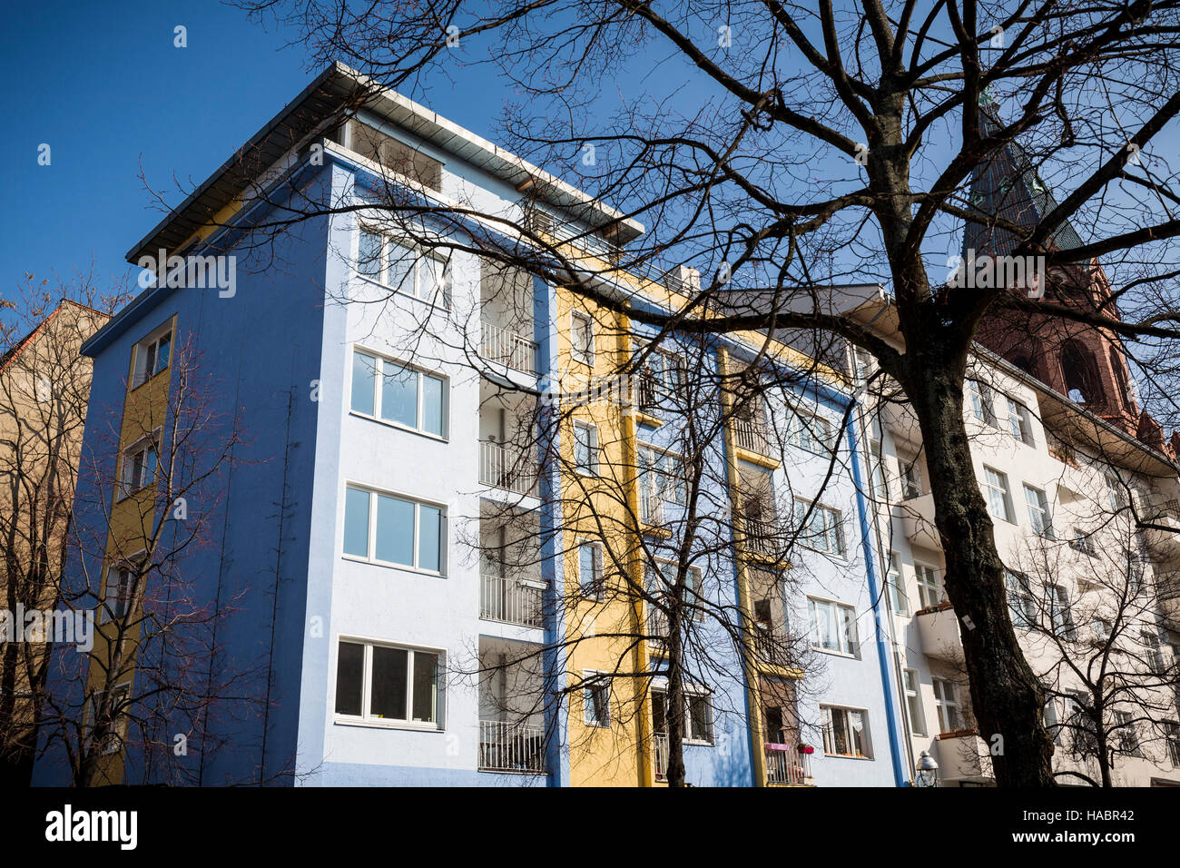 modern apartment house in Berlin Kreuzberg with blue sky Stock Photo Alamy