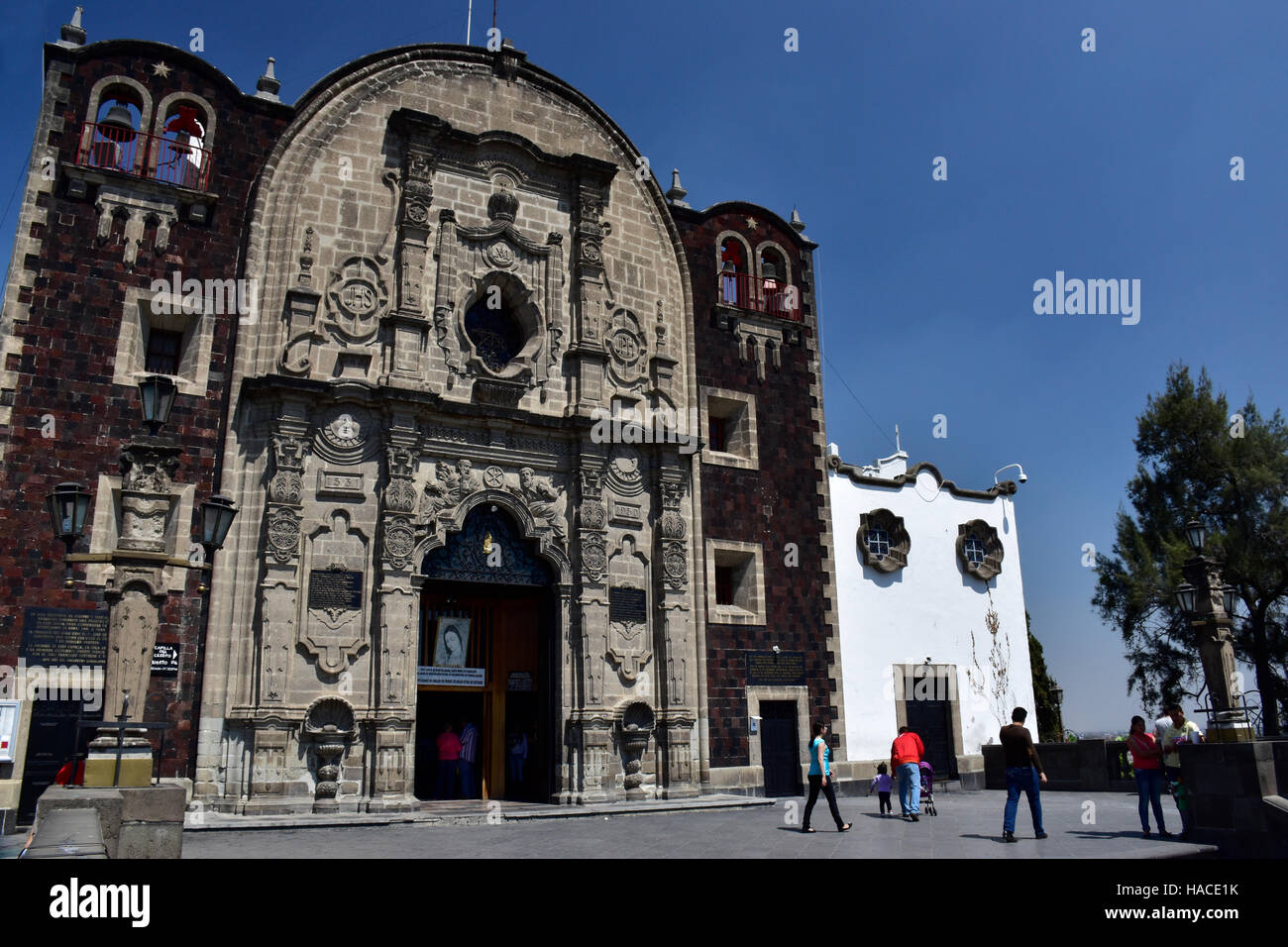 Iglesia del Cerrito at the top of a hill in La Basilica de Nuestra Senora de Guadalupe, Mexico City, Mexico Stock Photo - Alamy Iglesia del Cerrito at the top of a hill in La Basilica de Nuestra Senora de Guadalupe, Mexico City, Mexico Stock Photo - Alamy