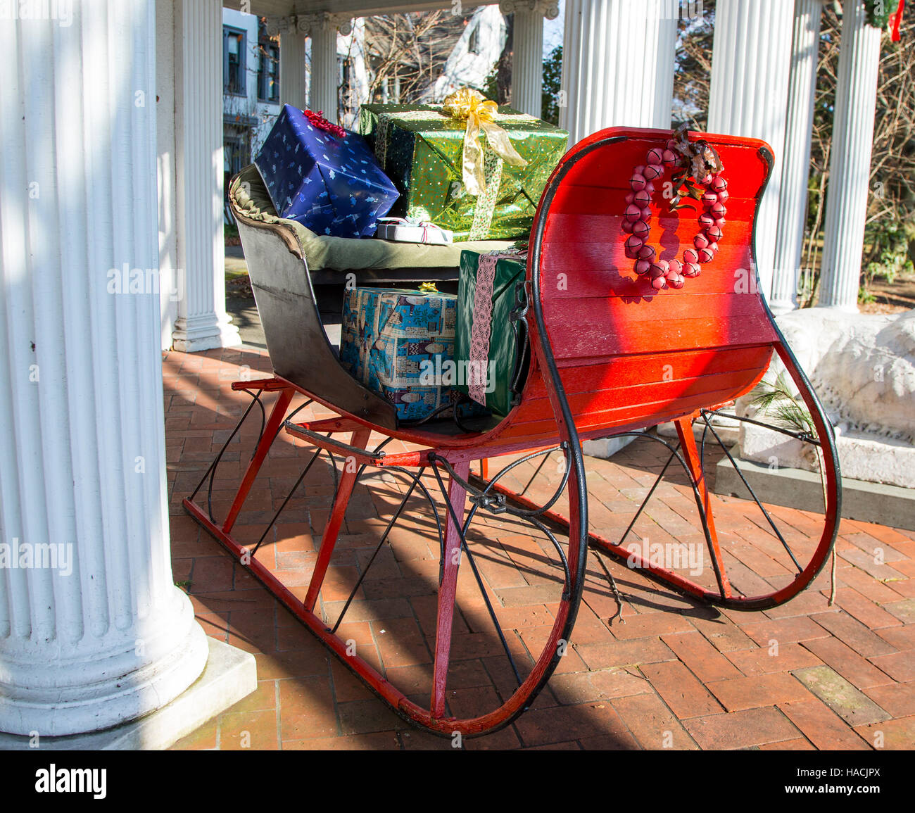 A wreath on a Victorian era Christmas sled at Ringwood Manor in Ringwood, New Jersey Stock Photo