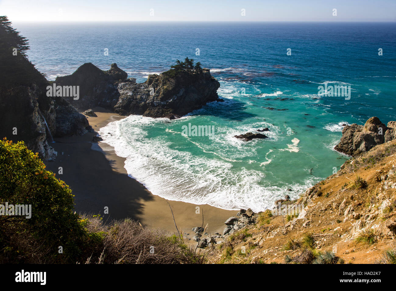 McWay Falls, Julia Pfeiffer Burns State Park, Big Sur, California, USA Stock Photo