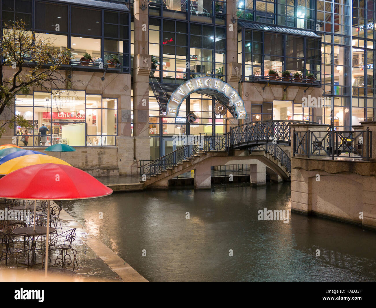 The Shops at Rivercenter (formerly Rivercenter Mall) a shopping mall  located in Downtown San Antonio, Texas, United States along the city's  River Walk Stock Photo - Alamy