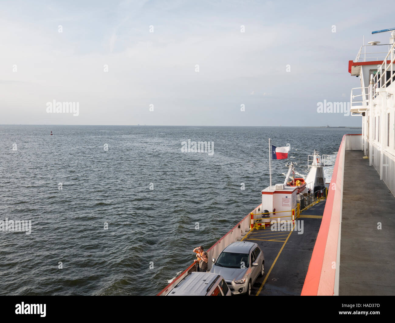 The GalvestonPort Bolivar ferry takes travelers on SH 87 between Galveston Island and the