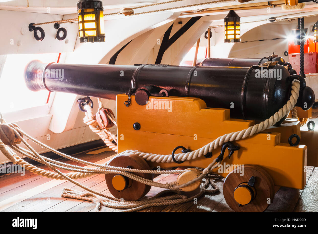 England, Hampshire, Portsmouth, Portsmouth Historic Dockyard, H.M.S. Victory, Gun Deck Stock Photo