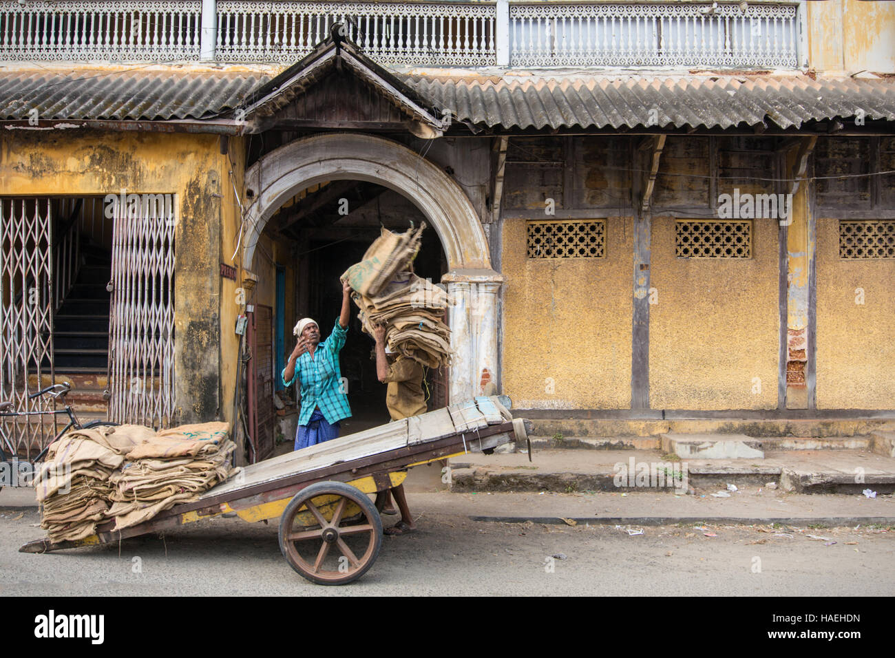 India and jute hi-res stock photography and images - Alamy