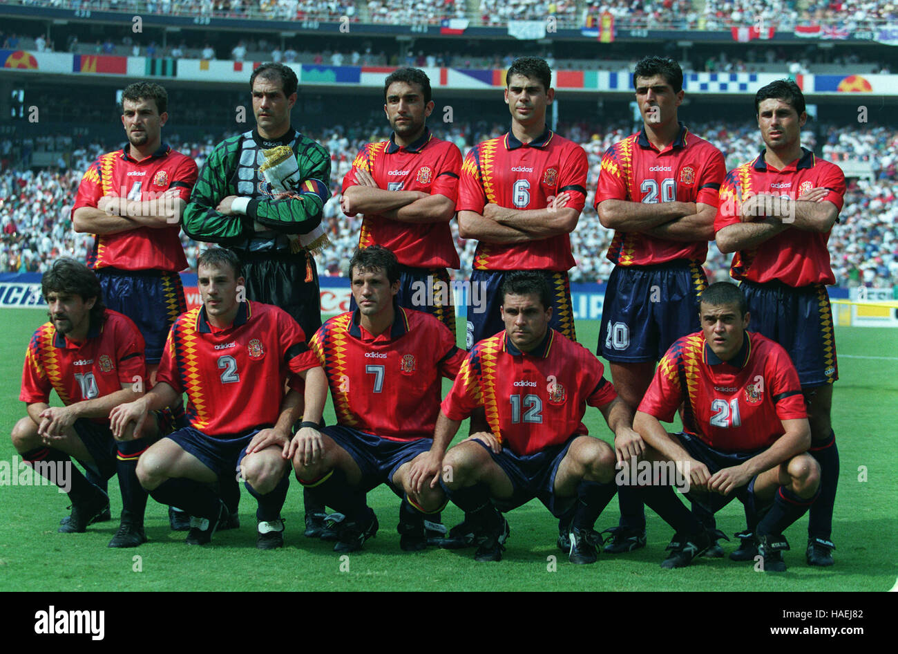 [Imagen: spain-world-cup-1994-12-july-1994-HAEJ82.jpg]