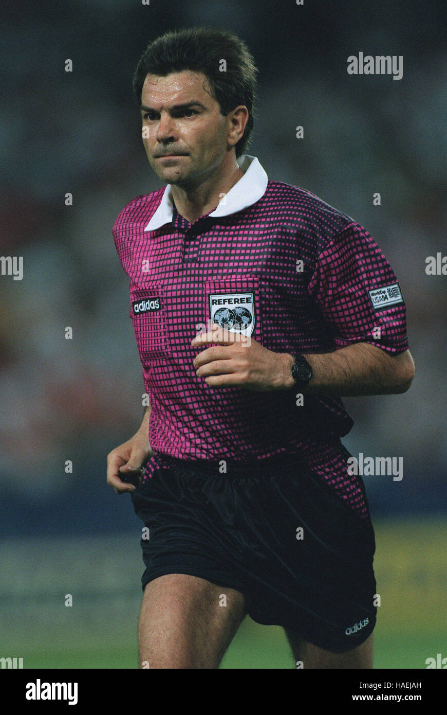 M. DIAZ VEGA FIFA REFEREE 18 July 1994 Stock Photo