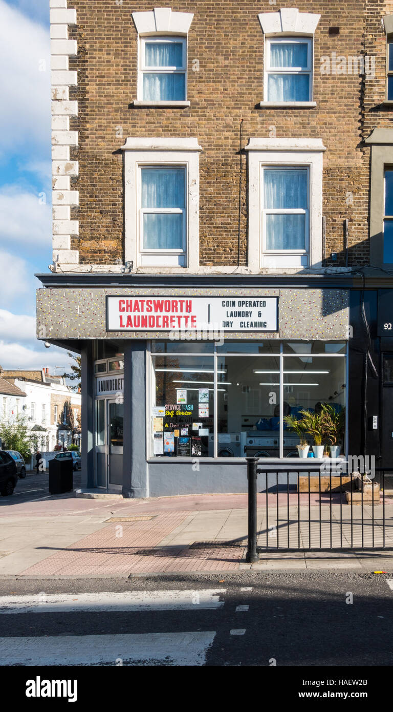 Chatsworth Launderette, Chatsworth Road, London E5 Stock Photo