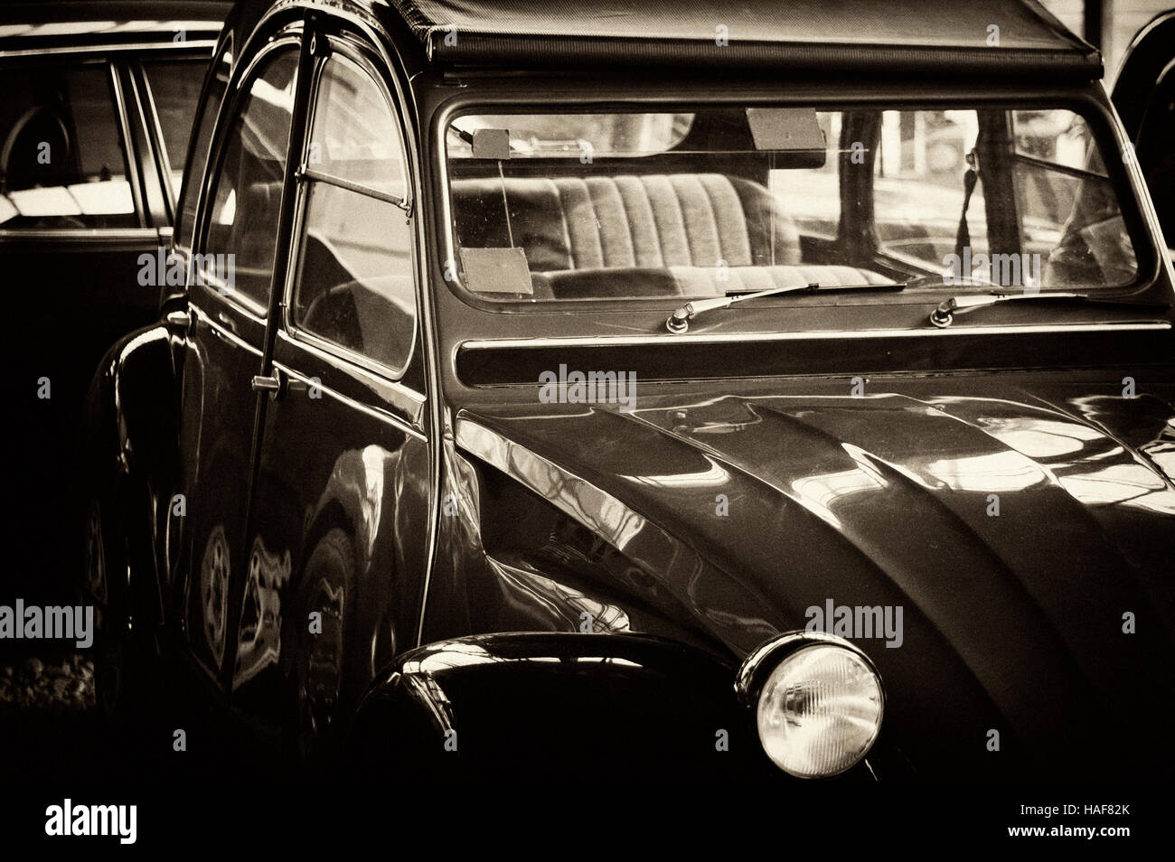 Page 18 Car 2cv High Resolution Stock Photography And Images Alamy
