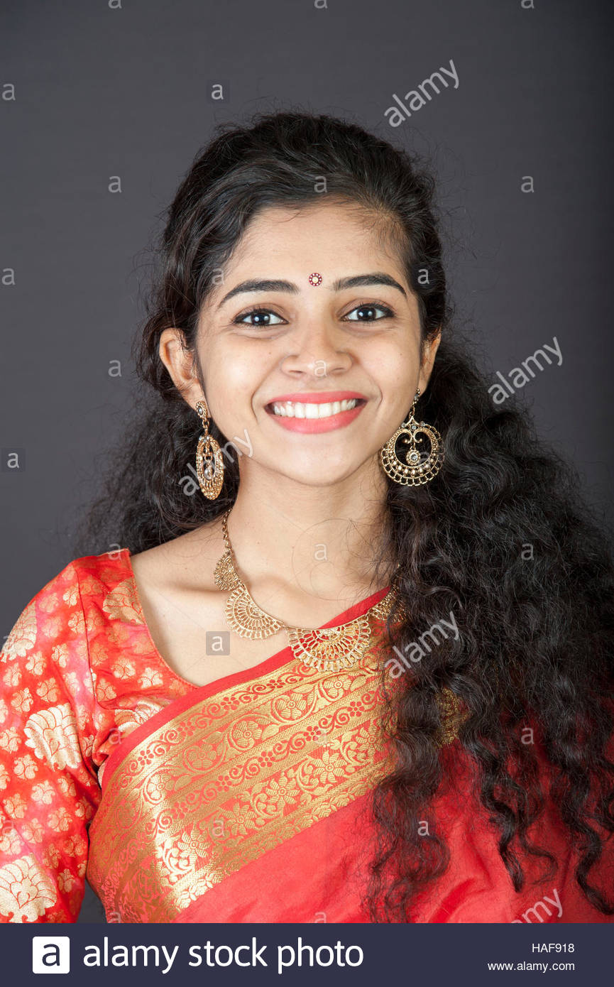 Hindu girls Nude Photos 60