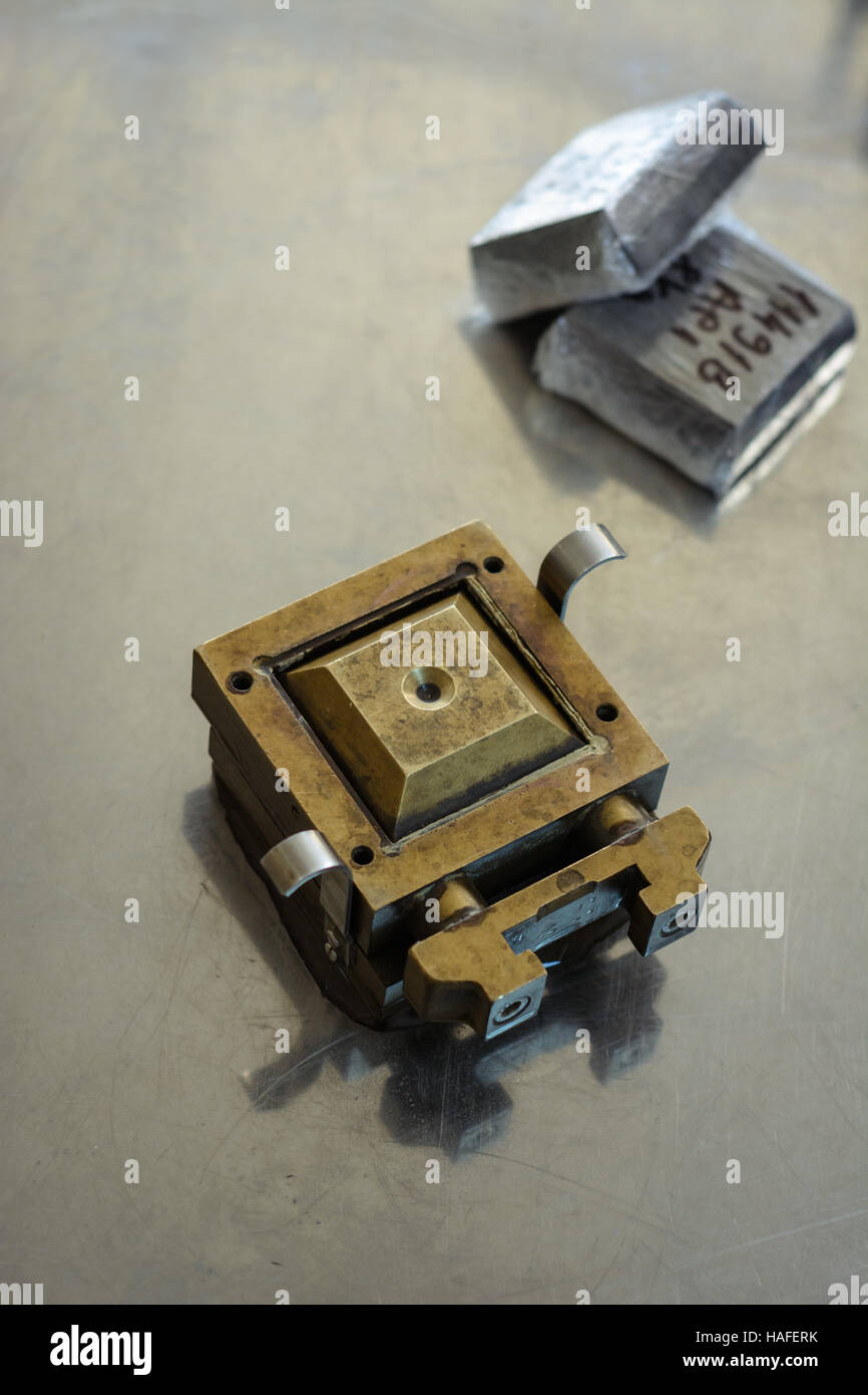 Laboratory test equipment for civil engineering works, direct shear