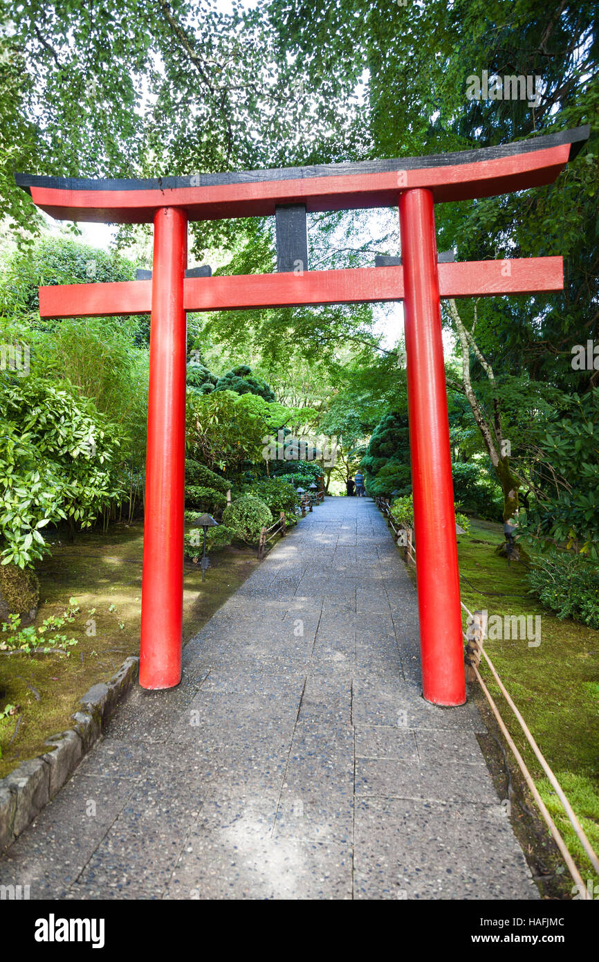 A Torii gate at the entrance to the Japanese Garden at Butchart Gardens, Victoria, Vancouver Island, British Columbia, Canada Stock Photo