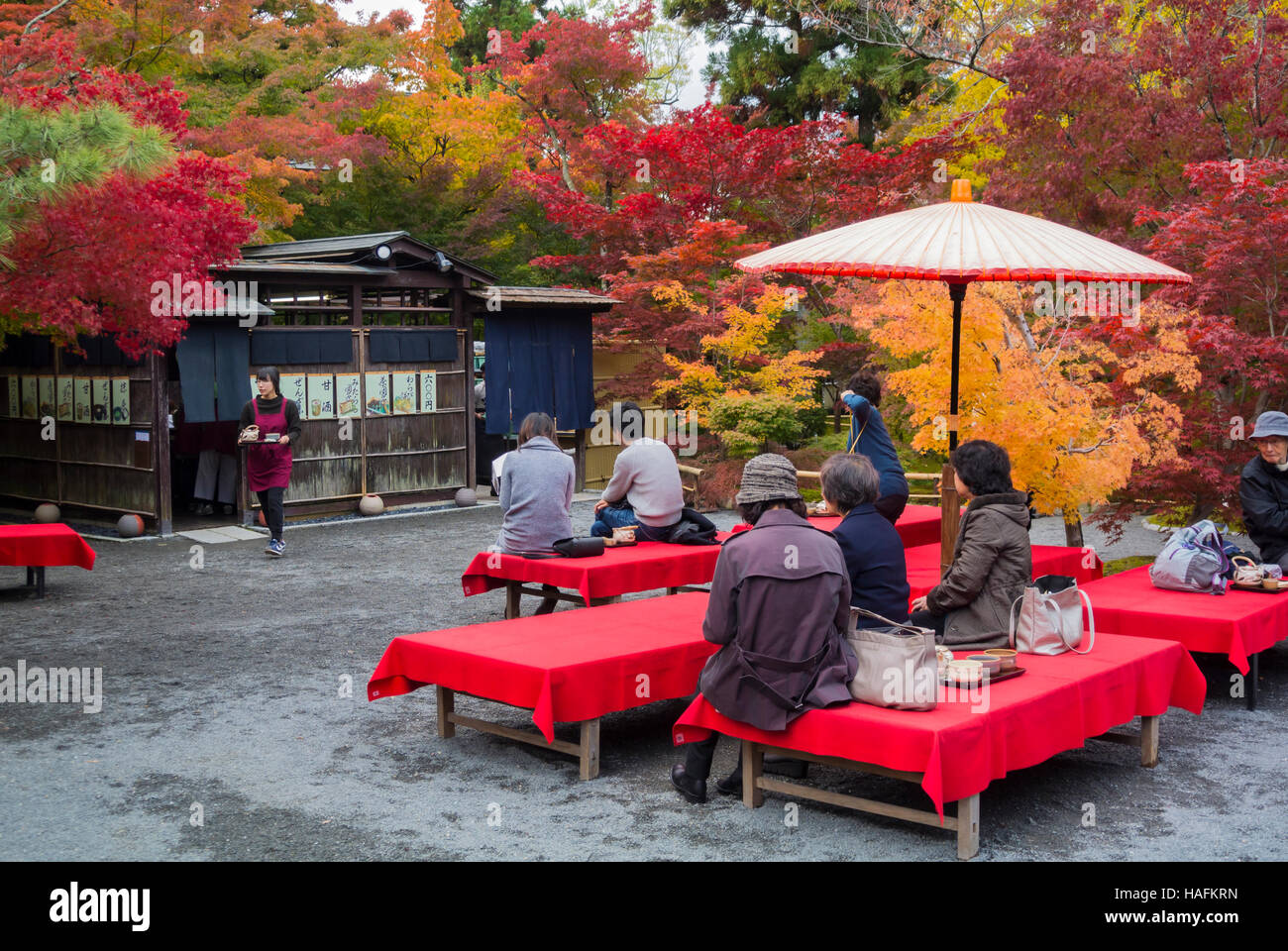 Traditional japanese tea house hires stock photography and images Alamy