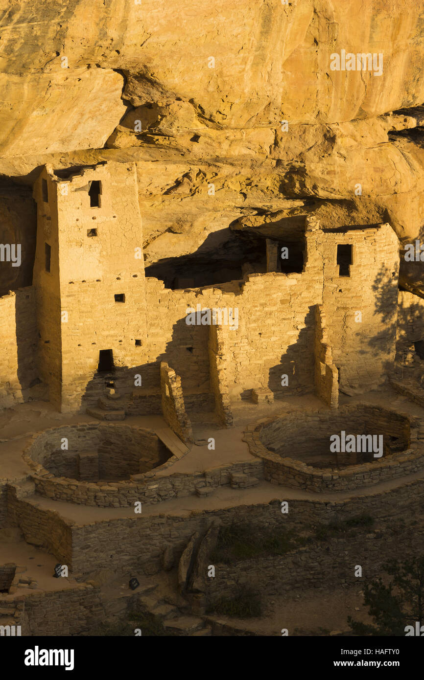 Mesa verde national park cliff palace hi-res stock photography and ...