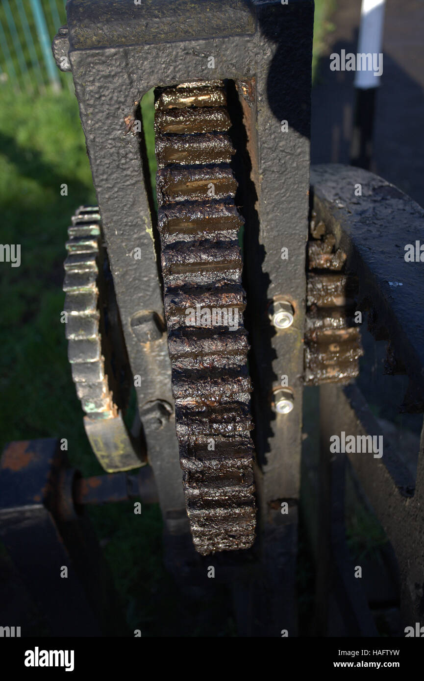 lock cog gears for bridge raising Forth and Clyde canal, Glasgow Stock Photo