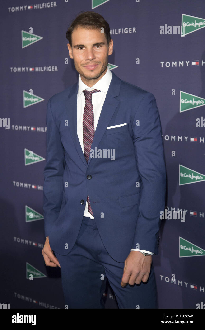 Madrid, Spanien. 28th Nov, 2016. Rafael Nadal at the Tommy Hilfiger Event  at El Corte Ingles Store. Madrid, 28.11.2016 | Verwendung weltweit ©  dpa/Alamy Live News Stock Photo - Alamy