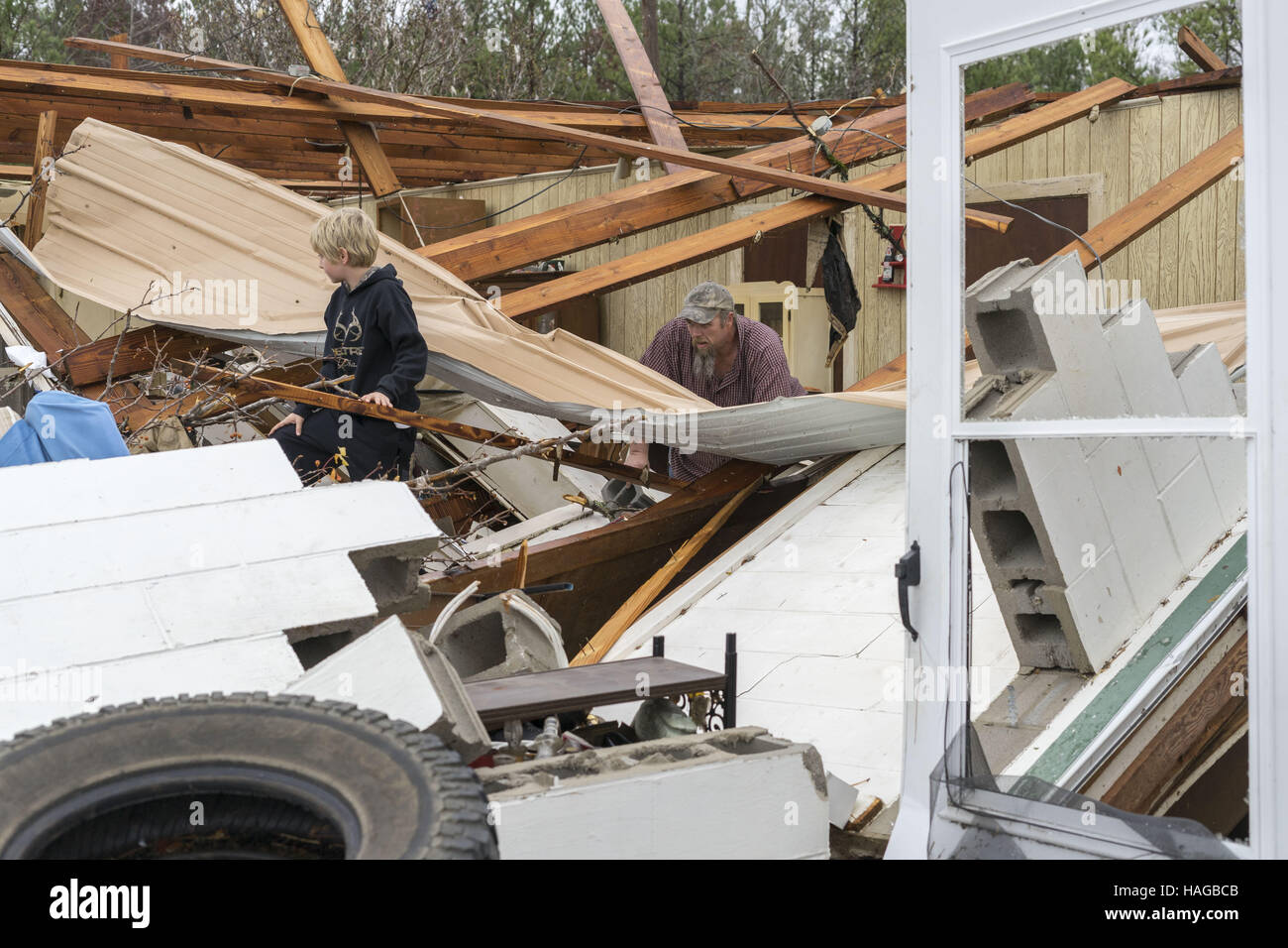 Aftermath of tornado hires stock photography and images Alamy