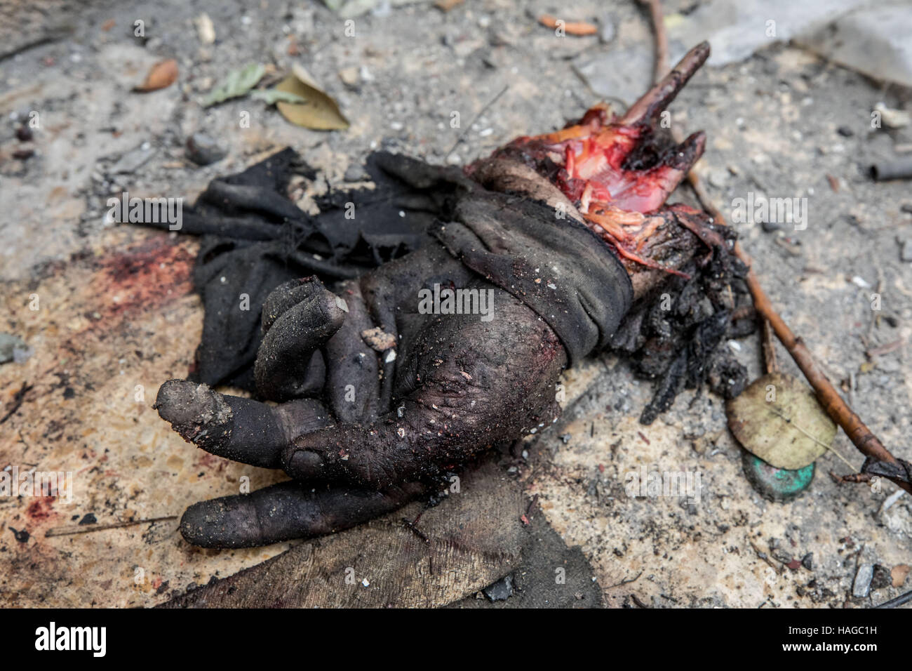 Mosul, Ninewa Province, Iraq. 30th Nov, 2016. The hand of a dead ISIS fighter who blew himself up while attempting to attack Iraqi forces. Credit:  Gabriel Romero/ZUMA Wire/Alamy Live News Stock Photo