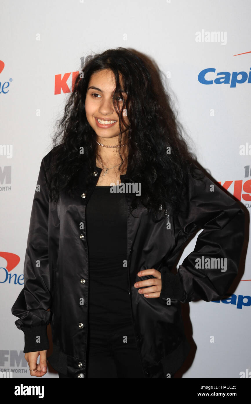 Dallas, USA. 29th Nov, 2016. Alessia Cara arrives on the Red Carpet at