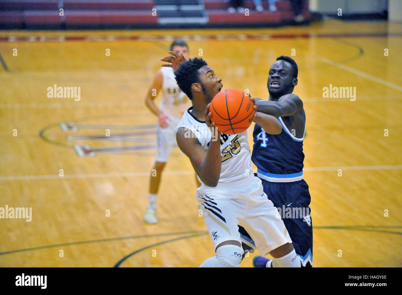 High school basketball hires stock photography and images Alamy