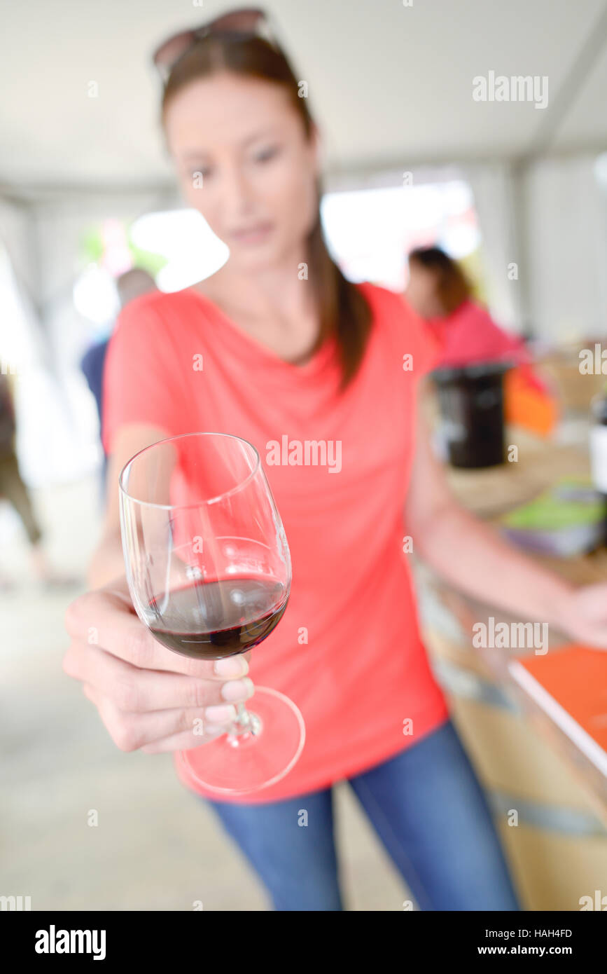 Half full red wine glass hi-res stock photography and images - Alamy