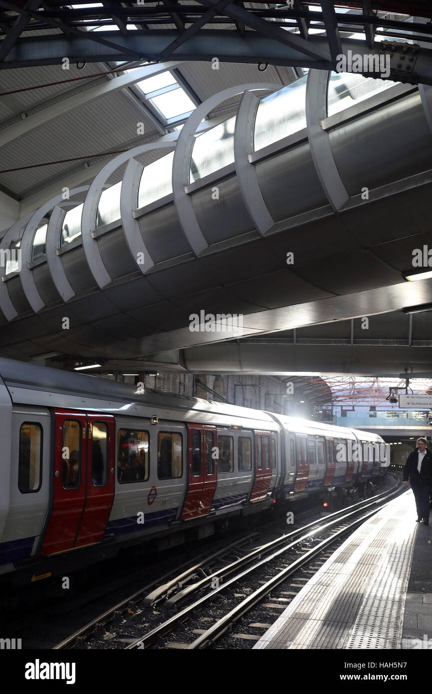 overhead walkway Farringdon Station tube train track Stock Photo Alamy