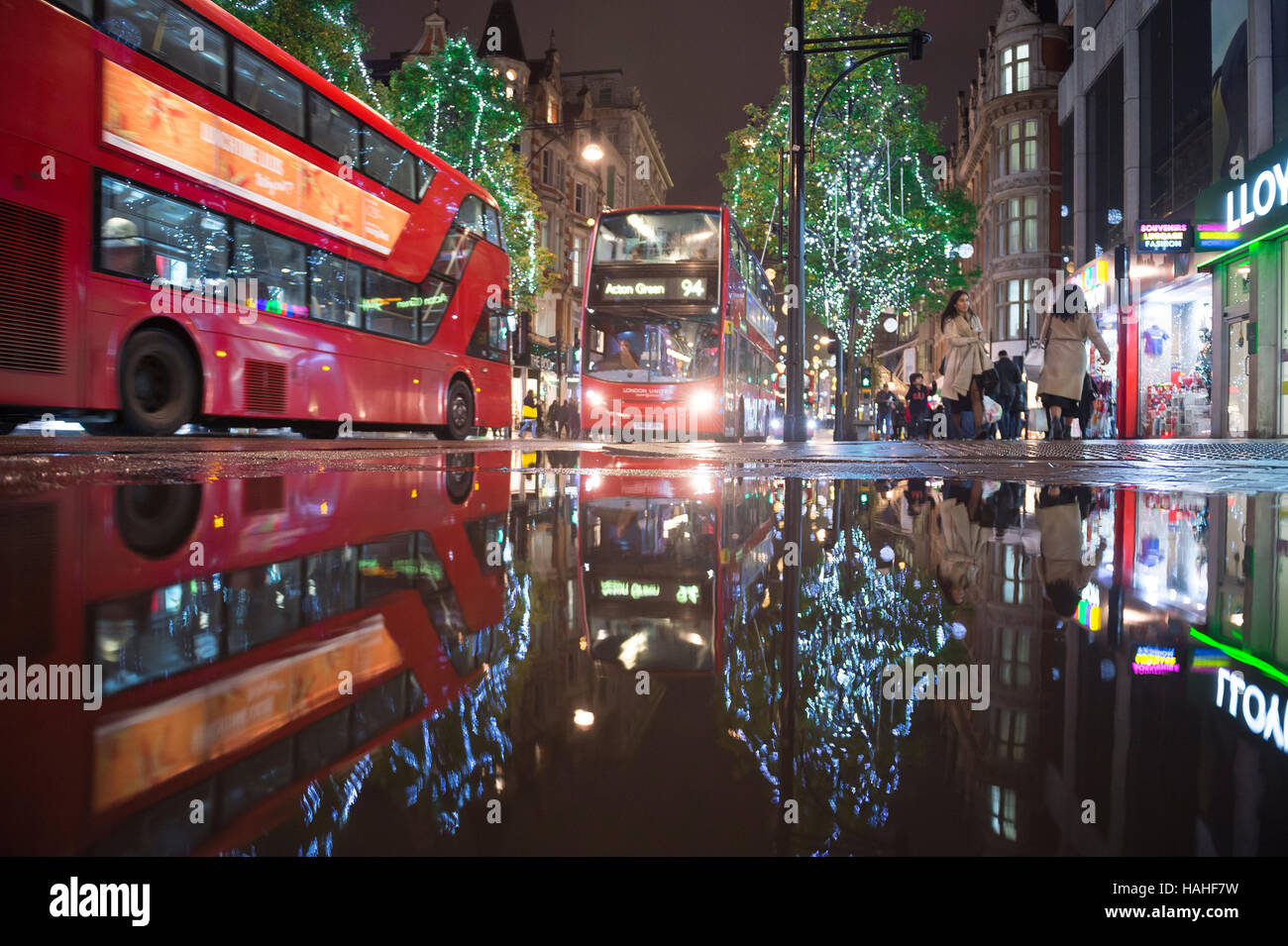 Bus Oxford Street London Stock Photos &amp; Bus Oxford Street ...