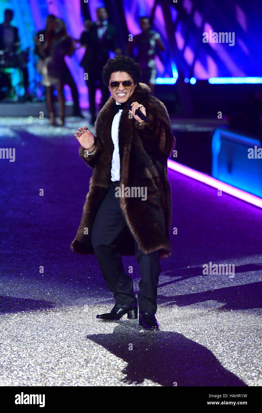 Bruno Mars Performs On Stage During The Victoria S Secret Fashion Stock Photo Alamy