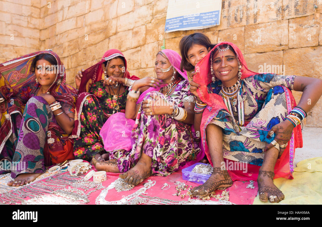 Typical dress of rajasthani women. Jaisalmer, Rajasthan. India Stock