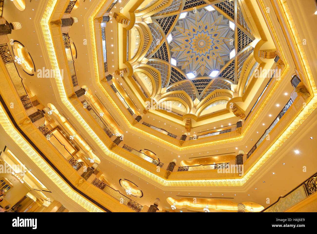 Luxury golden ceiling in Emirates Palace Hotel, Abu Dhabi Stock Photo